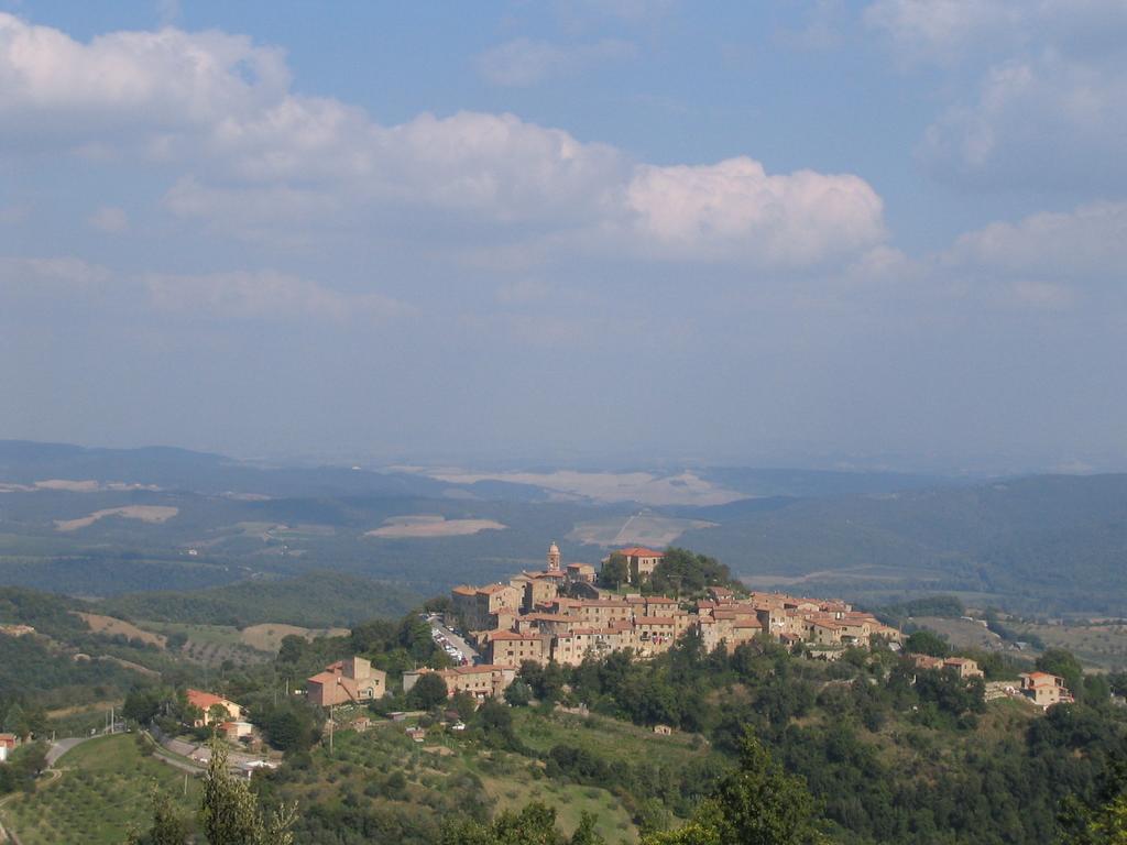 Agriturismo Il Casalino Pari Luaran gambar