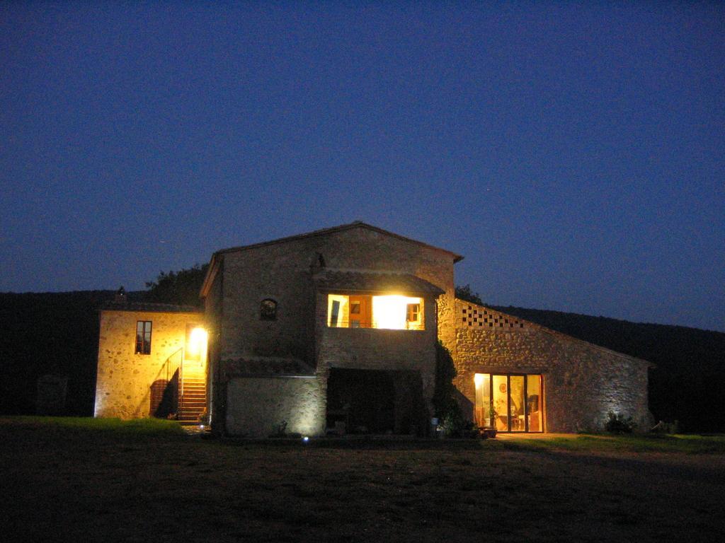 Agriturismo Il Casalino Pari Luaran gambar