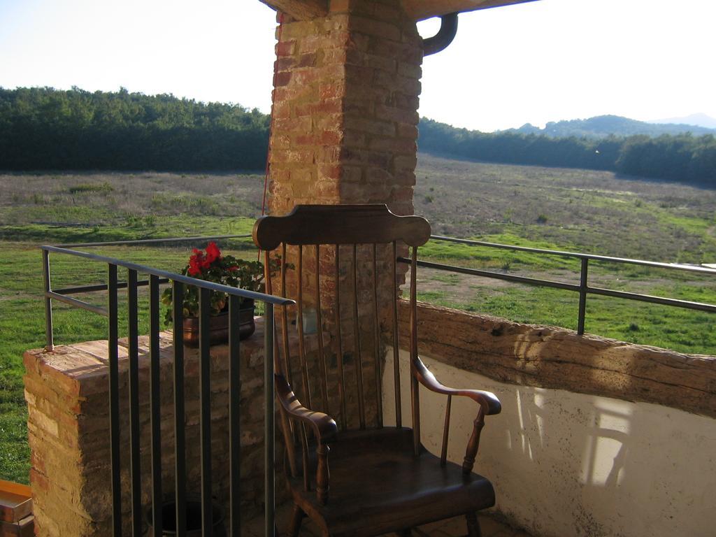 Agriturismo Il Casalino Pari Luaran gambar
