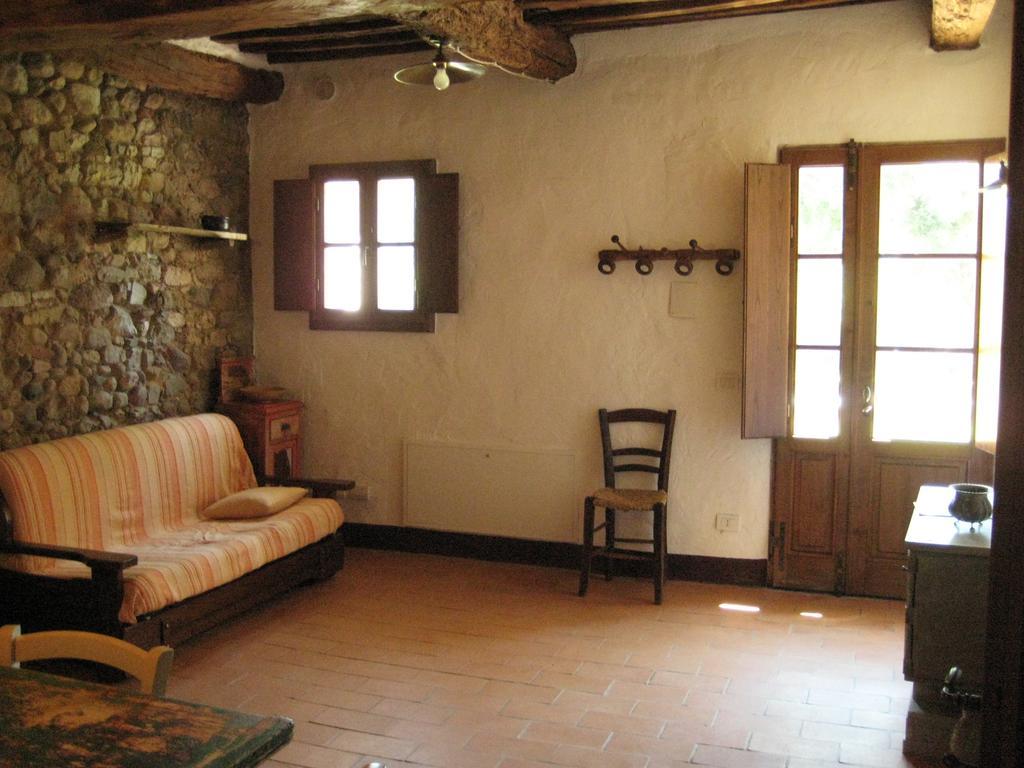 Agriturismo Il Casalino Pari Luaran gambar