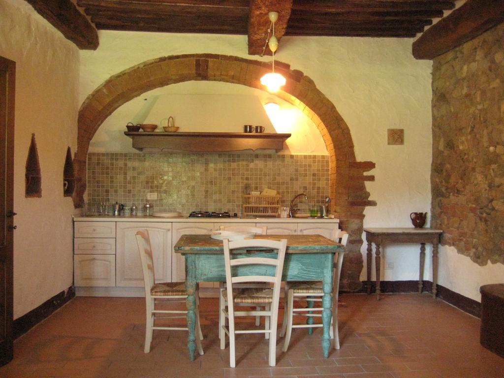Agriturismo Il Casalino Pari Luaran gambar
