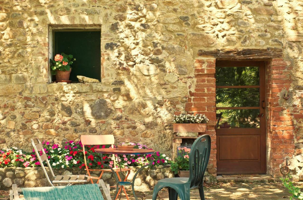 Agriturismo Il Casalino Pari Luaran gambar