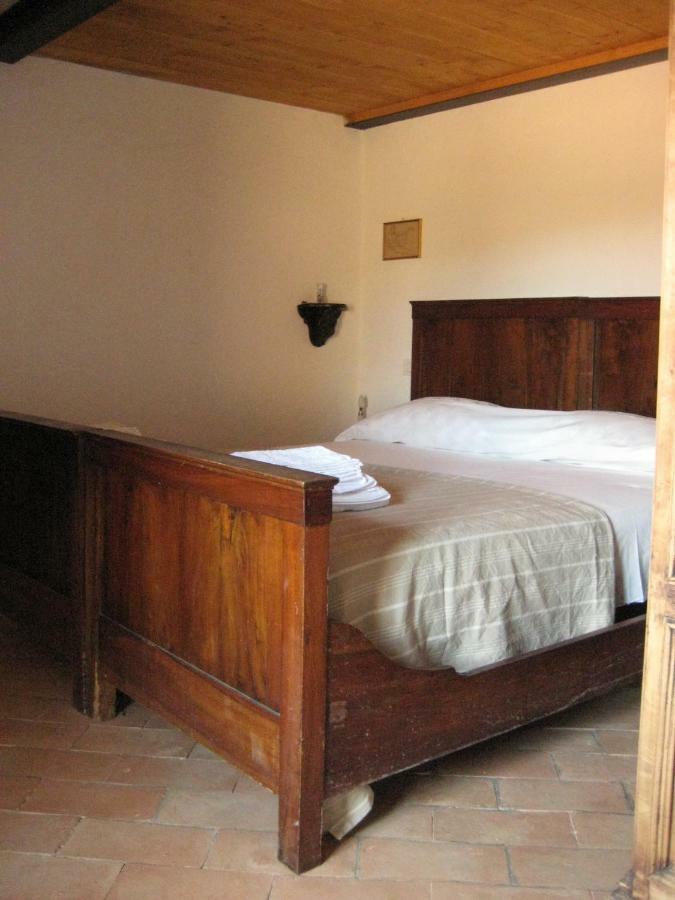 Agriturismo Il Casalino Pari Luaran gambar